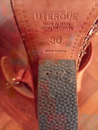 Sandalias de piel con cuña