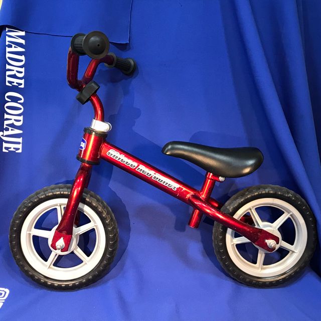 Bicicleta de equilibrio Chicco Red Bullet