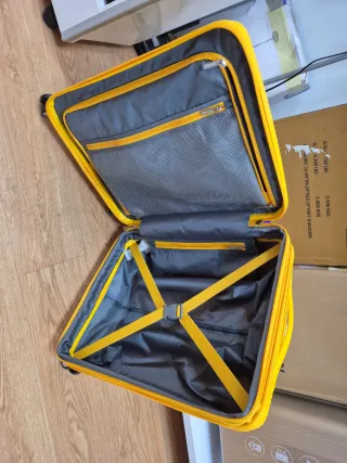 Maleta de Viaje American Tourister Amarilla