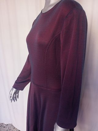 Vestido largo morado y negro