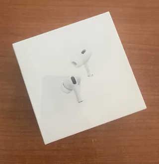 Apple AirPods Pro di seconda generazione bianchi