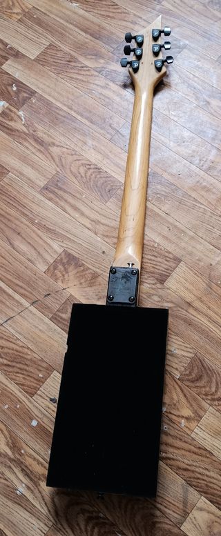 Guitarra Cigar Box 6 cuerdas