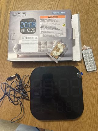 Reloj Digital LED con Control Remoto