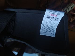 Espinilleras niño T. S -TEAM QUEST. Muy poco uso