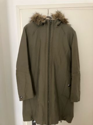Parka Bimba y Lola verde con capucha