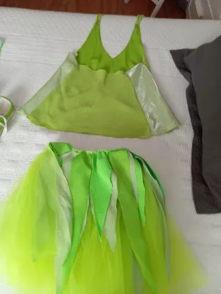 Vestido Campanilla Talla M y Zapatillas 39