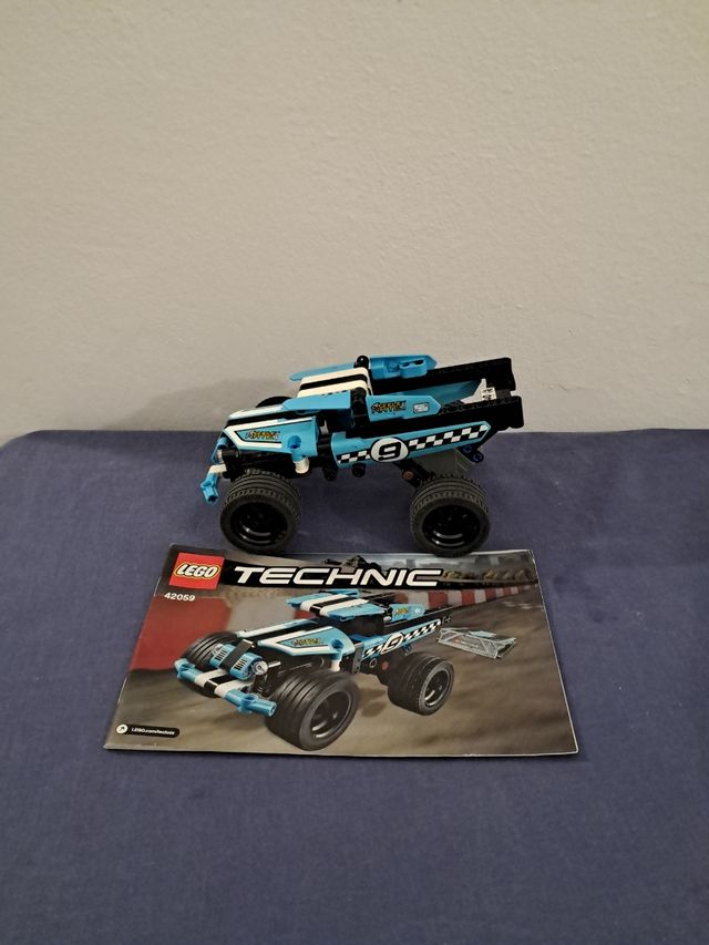 Lego Technic Coche de Carreras 42059