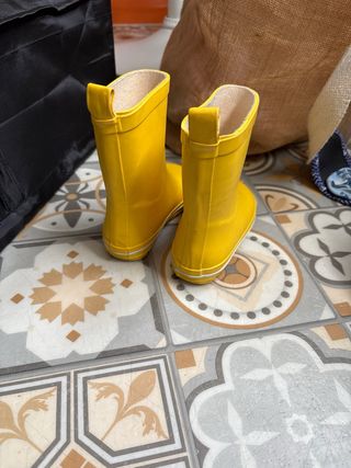 Botas de agua amarillas talla 23