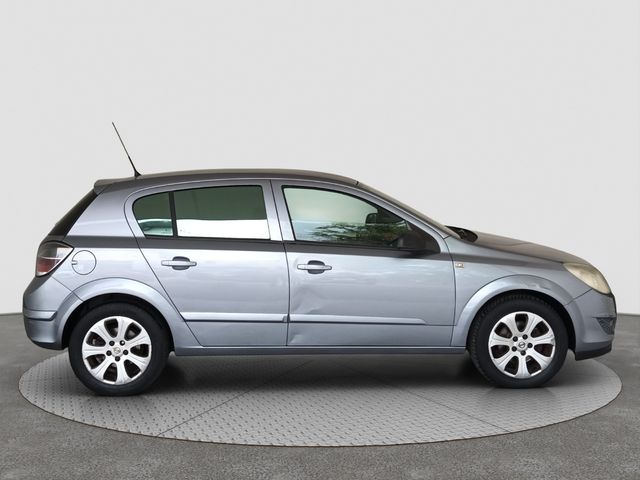 OPEL ASTRA 1.7 CDTI 100 COSMO 5P