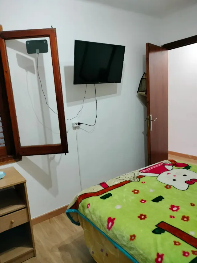 Habitación doble en alquiler en Calella