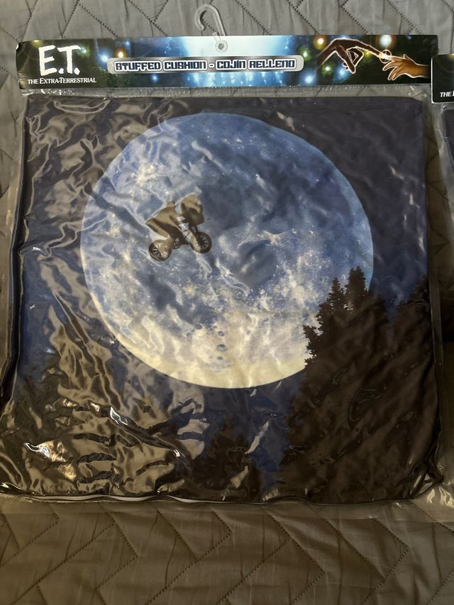 Cojín E.T. El Extraterrestre