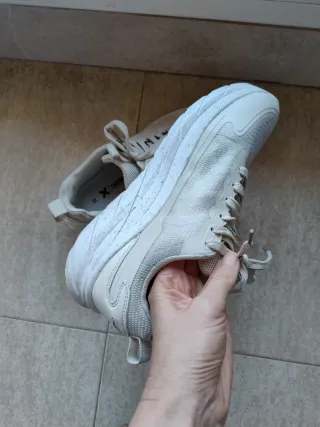Zapatillas deportivas mujer beige y blancas