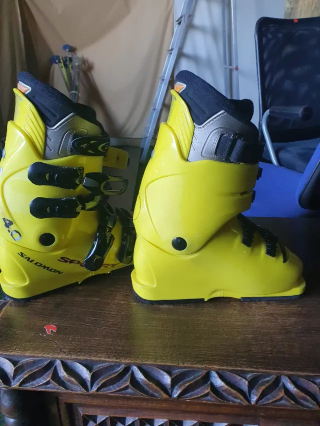 Botas de esquí Salomon amarillas