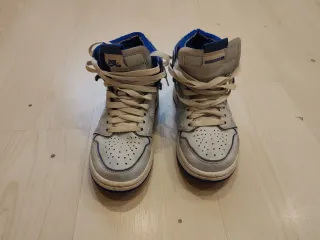 Nike Air Zoom Jordan 1 blanco y Azul