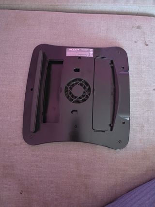 Supporto PC Belkin con ventola