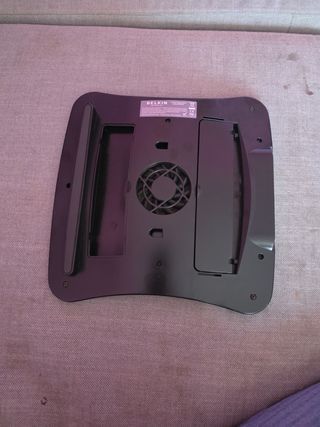 Supporto PC Belkin con ventola