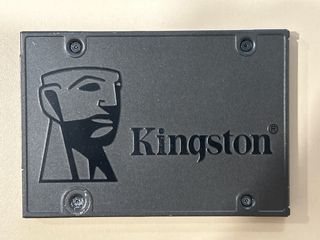 Disco duro SSD 240 GB
2,5”