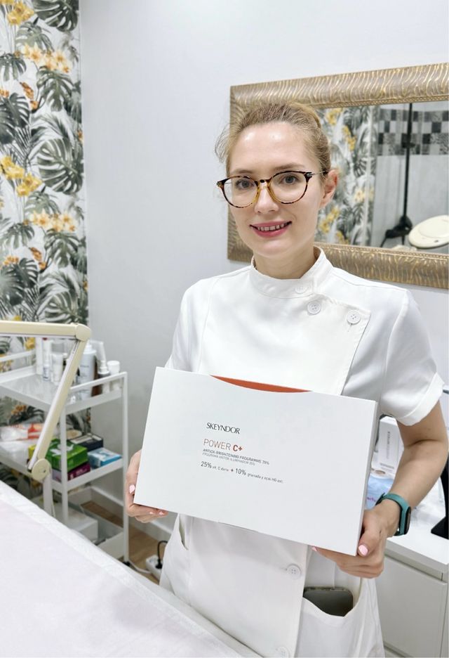 Busco cabina en alquiler en una peluqueria.