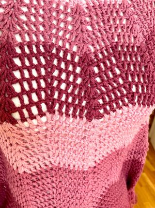 Poncho vintage de punto con flecos