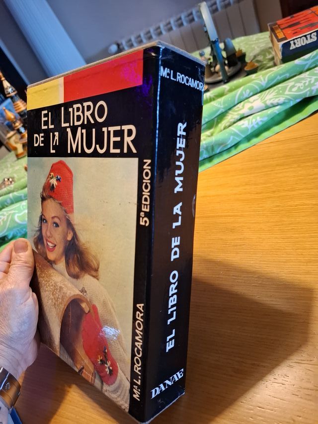 El Libro de la Mujer