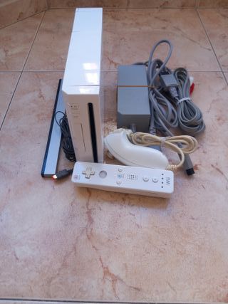 Consola Nintendo Wii Blanca + Accesorios