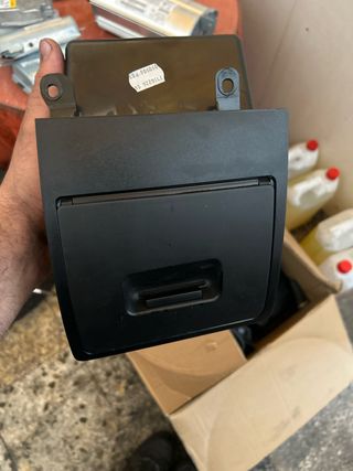 Guantera Izquierda BMW E60
