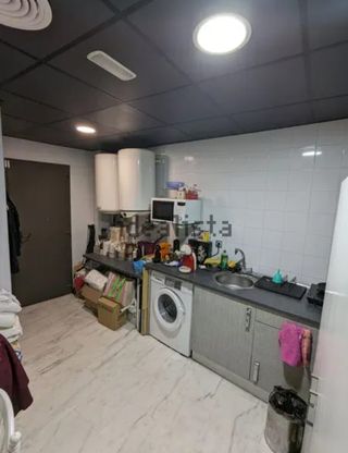 TRASPASO PELUQUERIA O ALQUILER RESTAURANTE