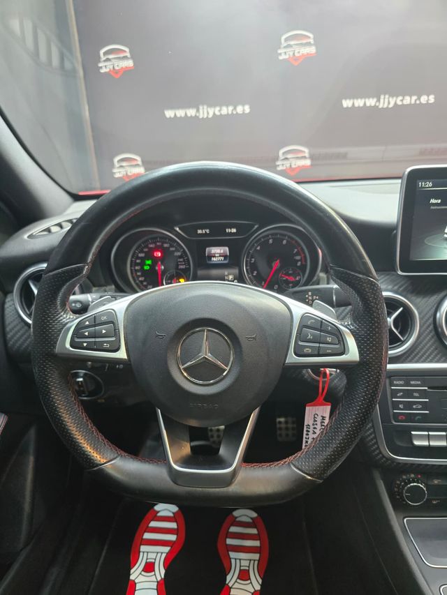 Mercedes-Benz Clase A 180 AMG LINE gasolina 