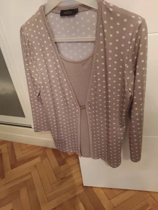 Chaqueta ANTEA beige con camisa incorporada