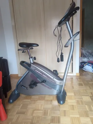 Bicicleta Estática BH Fitness Carbon Bike
