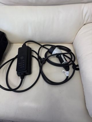Cargador Mercedes-Benz Original A0005837603
