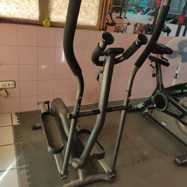 Bicicleta Elíptica Negra