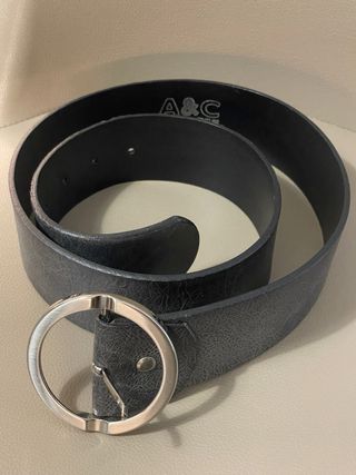 Cintura in cuoio nero antracite con fibbia