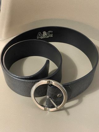 Cintura in cuoio nero antracite con fibbia
