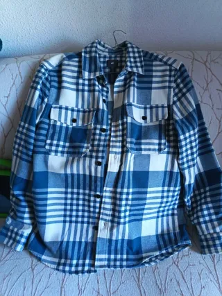 Camisa o Sobrecamisa H&M