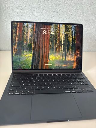 Macbook Air M4 2025