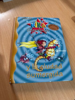 Kika Superbruja y la ciudad sumergida (Kika Sup...