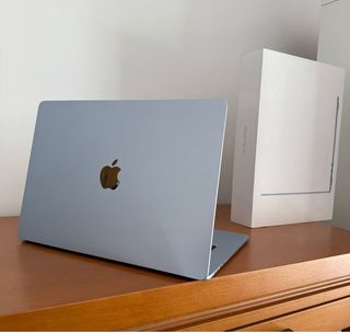 MacBook Air 15  M4 16GB 512GB Nuevo
