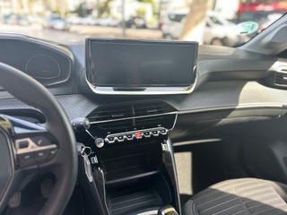 Peugeot 208 2024