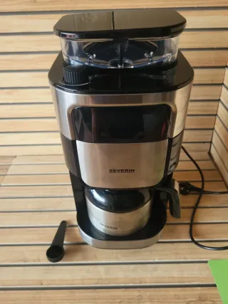 Cafetera SEVERIN con molinillo