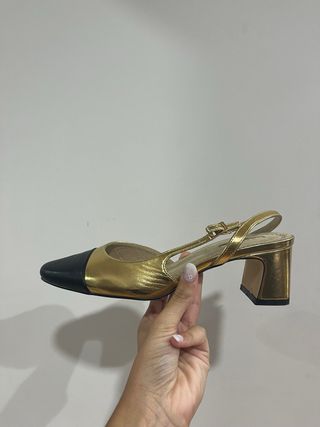 Tacones dorados y negros talla 38