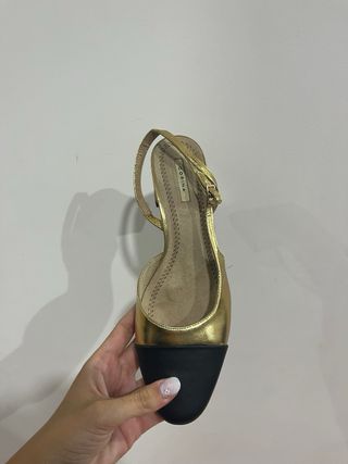 Tacones dorados y negros talla 38