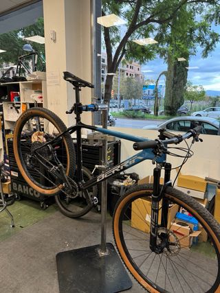 Bicicleta Montaña MTB Talla L
Berria Bravo