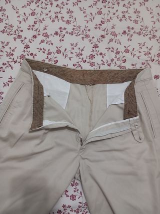 Pantalón de traje beige hombre