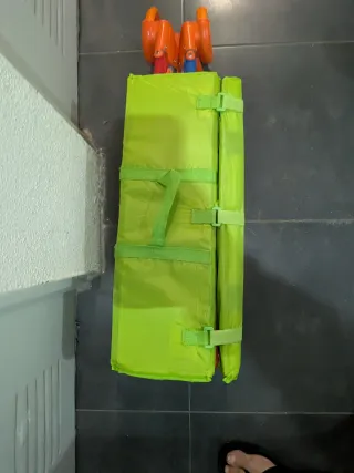 Cuna de viaje y parque infantil
