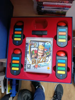 Buzz! PS3 con 4 mandos y juego