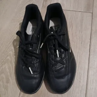 Deportivas Fútbol Negras