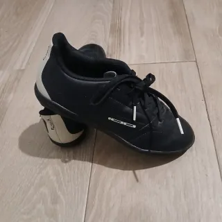 Deportivas Fútbol Negras