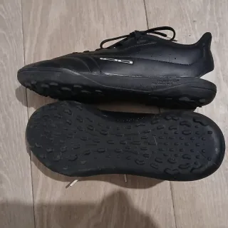 Deportivas Fútbol Negras