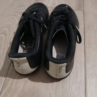 Deportivas Fútbol Negras